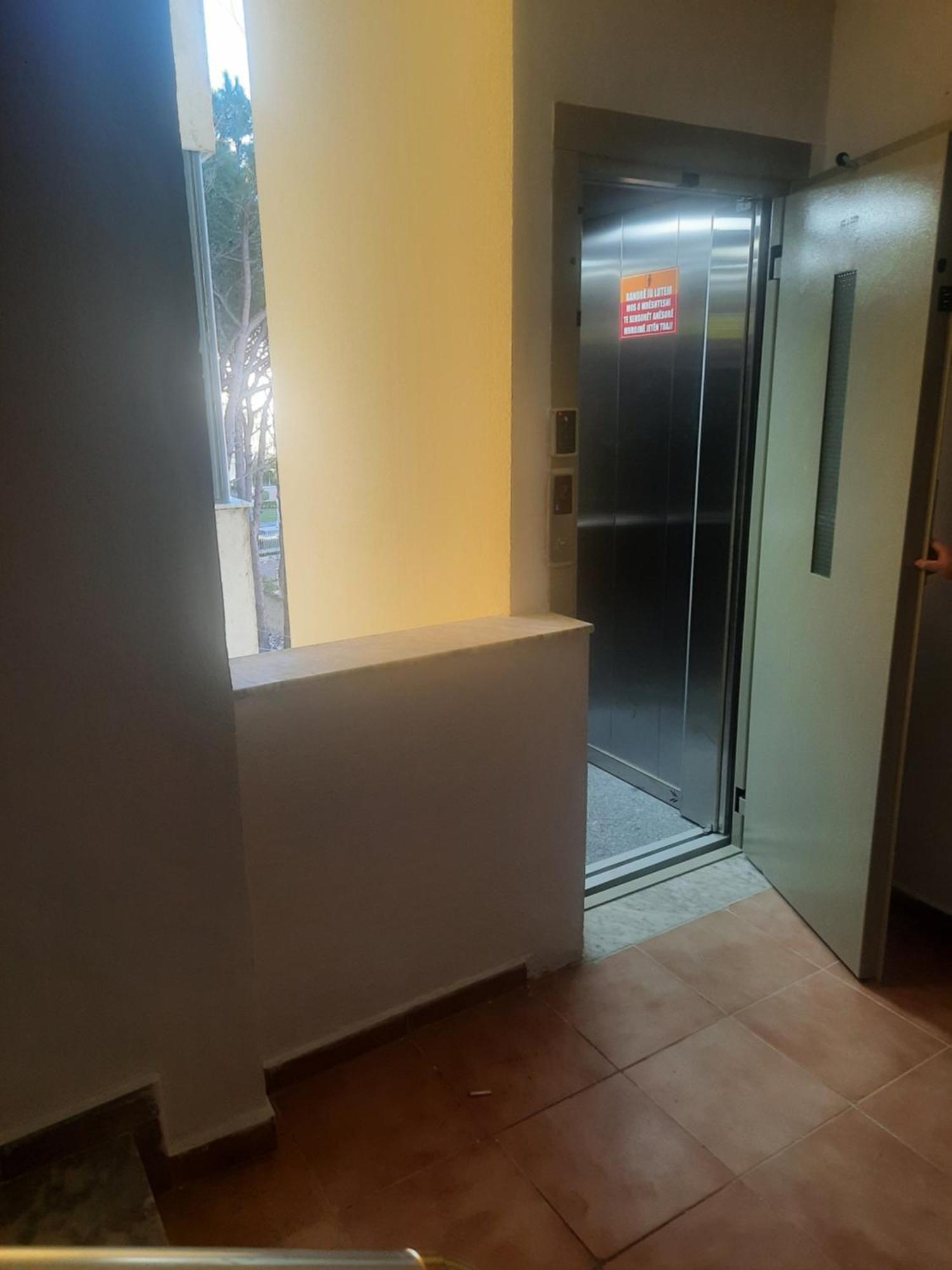 Apartment Pine 2 1 *